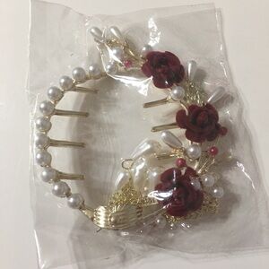 Red roses claw clip for hair bun